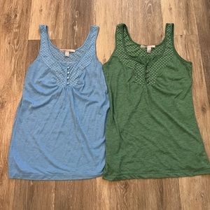 Two Old Navy Tanks